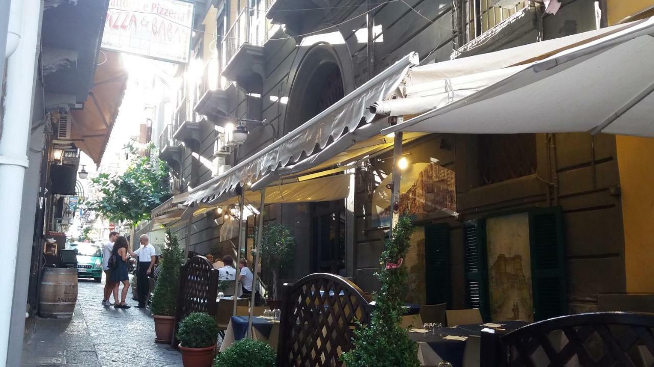 نابولي B&B Montecalvario 41 المظهر الخارجي الصورة
